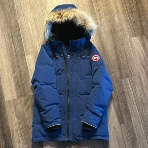 Canada Goose Parka.(YOUTH Size 10-12)Excellent Condition!!